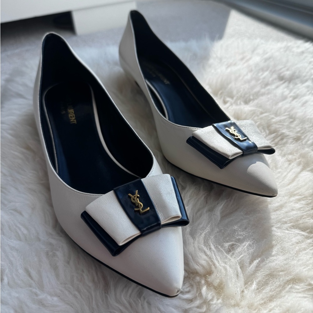 Authentic Saint Laurent Paris White & Navy Bow Logo Pumps – Size 40